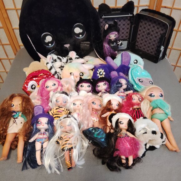LOT OF 17 NA! NA! NA! SURPRISE DOLLS~BEDROOM BACKBACK~BLACK BUNNY CASE~11" TEENS - Picture 10 of 10